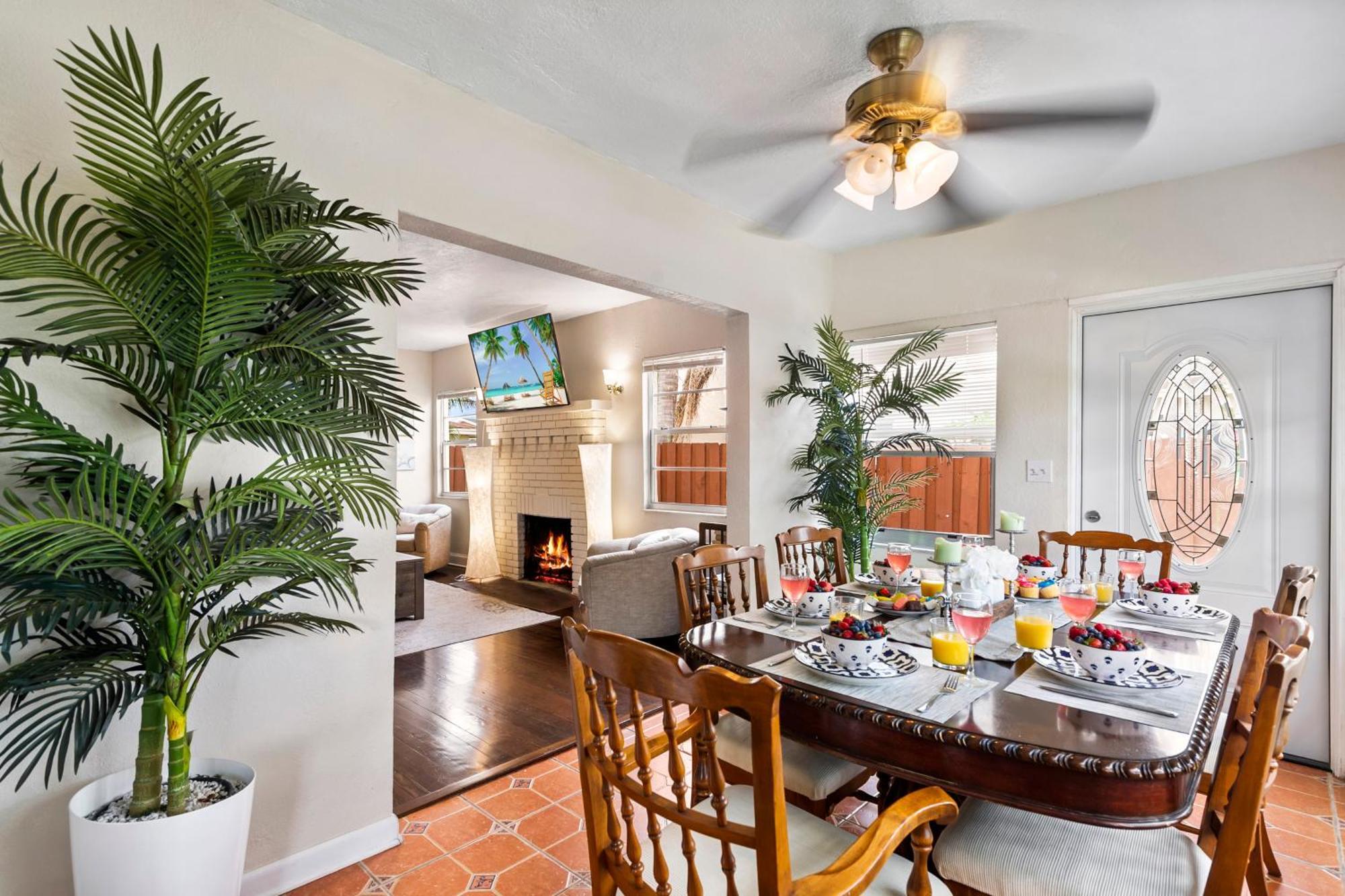 Chic Downtown Vacation Home And Guest Home West Palm Beach Kültér fotó